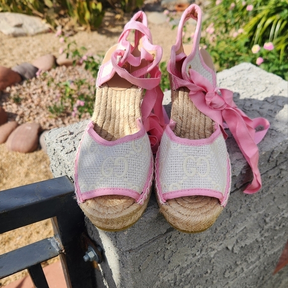 THE PERFECT ANKLE TIE ESPADRILLE Wedge SANDALS FOR THE SUMMER - Picture 13 of 13